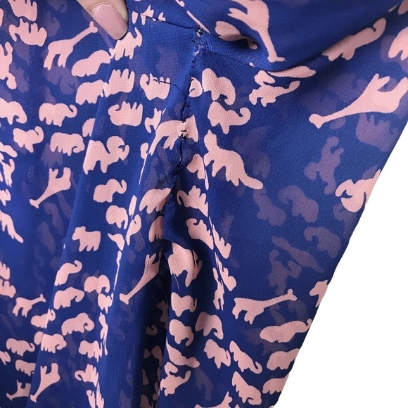 Peaches N Cream Blue Animal Print Blouse Approx Medium - Picture 9 of 11
